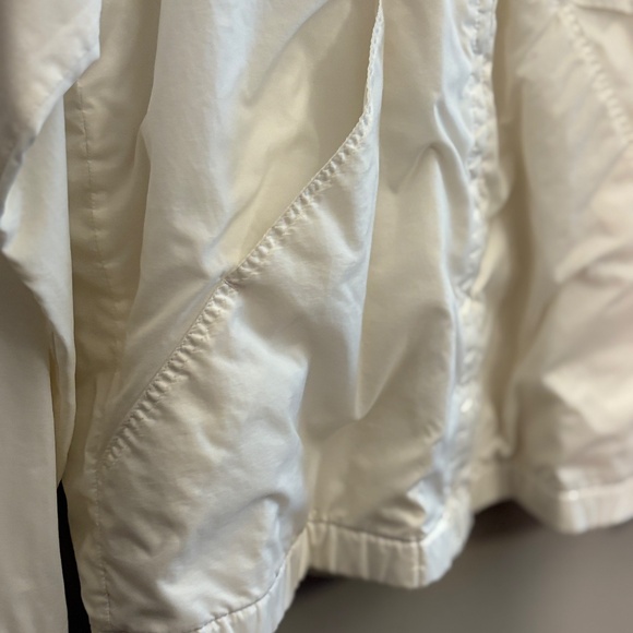Vintage Coral Bay Ivory Wind Break Jacket w Hidden Hood - Picture 9 of 14